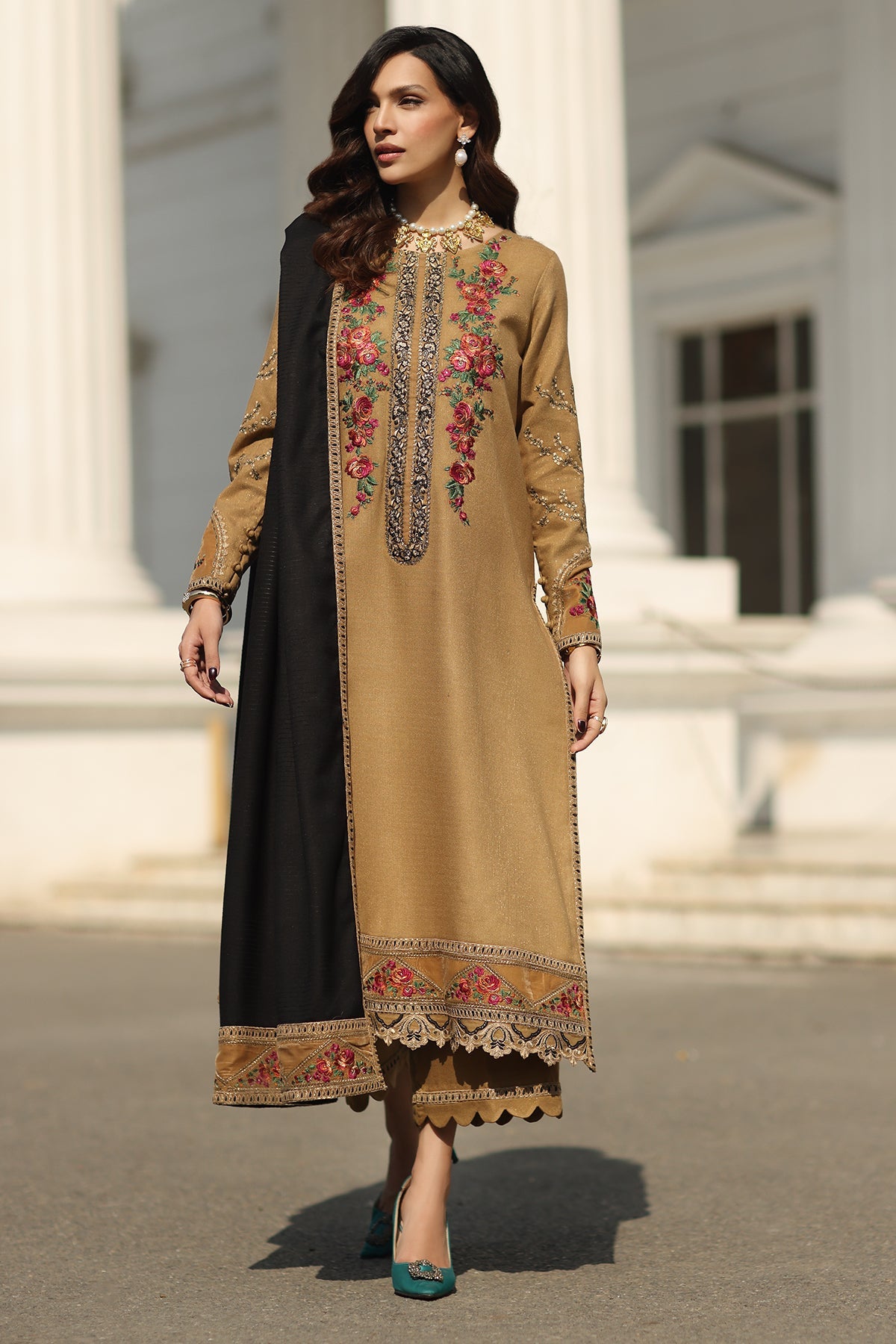 CSW5-05 | SIGNATURE VOL 1 WINTER 2025 | CHARIZMA