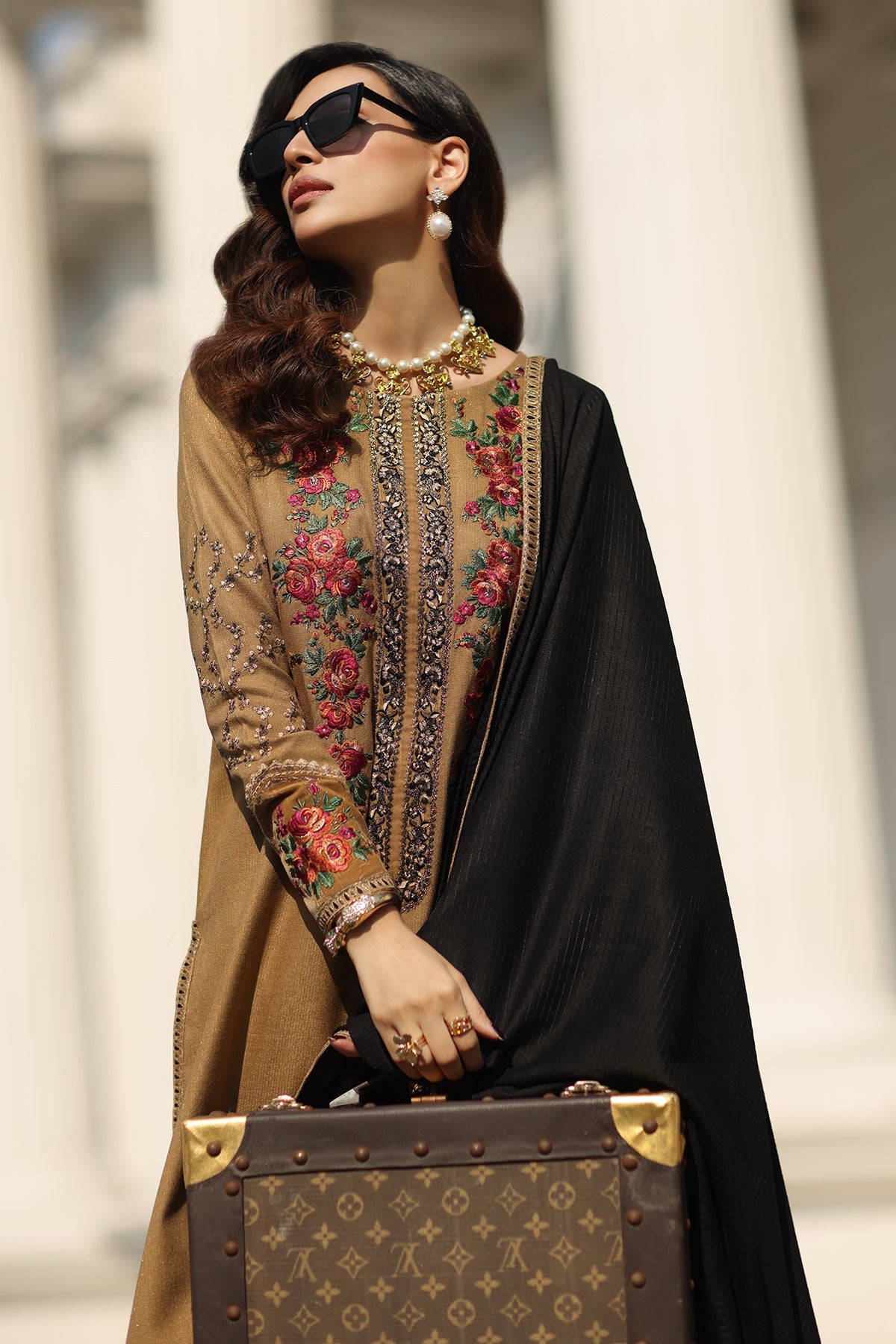 CSW5-05 | SIGNATURE VOL 1 WINTER 2025 | CHARIZMA