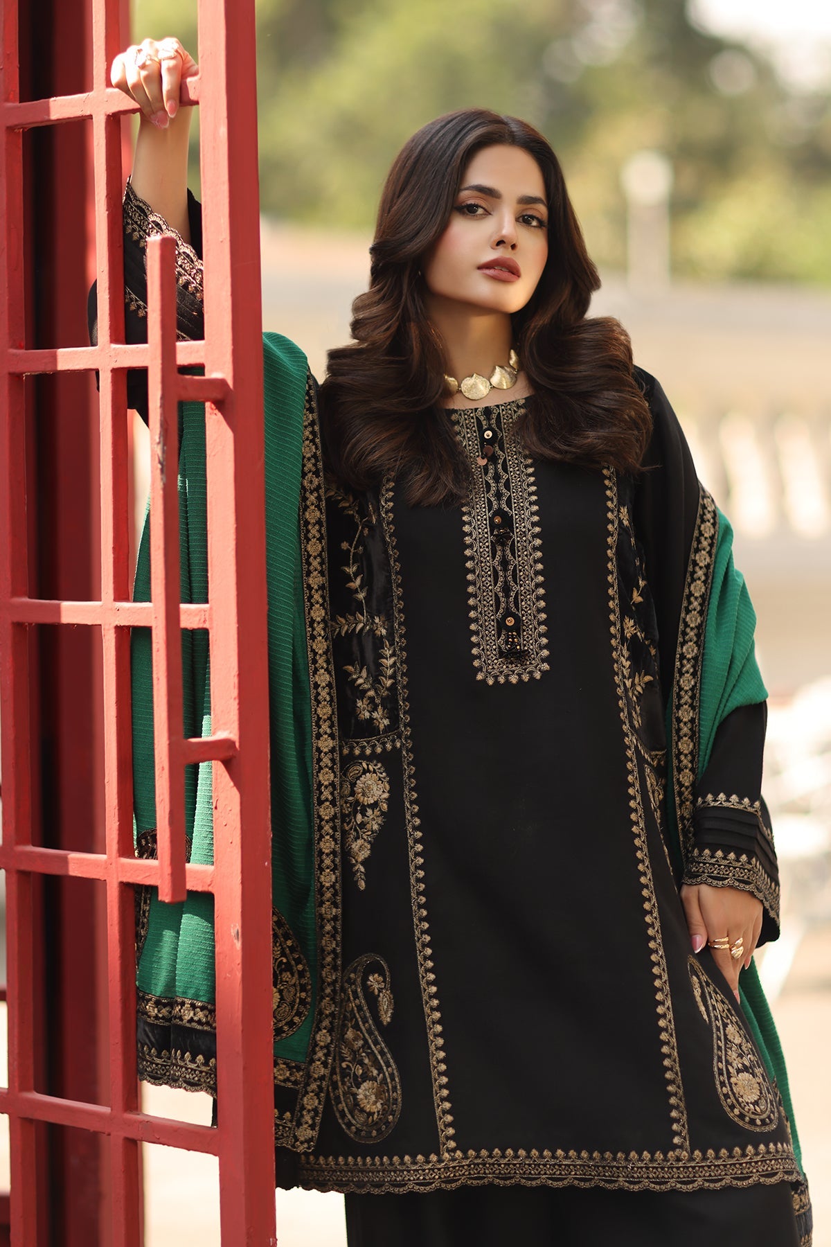 CSW5-06 | SIGNATURE VOL 1 WINTER 2025 | CHARIZMA