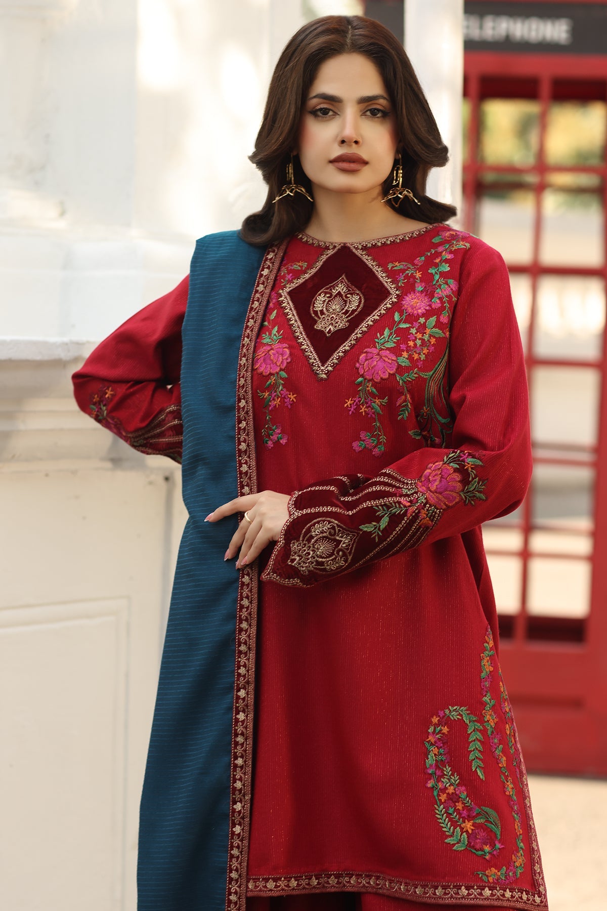 CSW5-02 | SIGNATURE VOL 1 WINTER 2025 | CHARIZMA