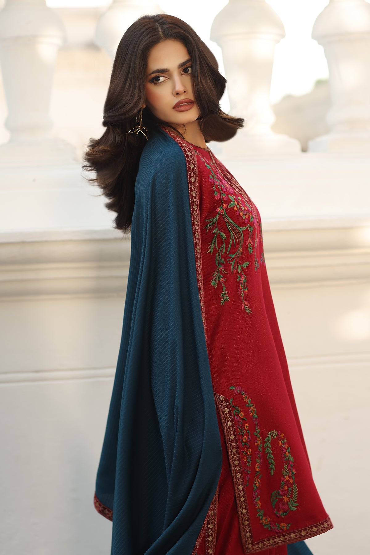 CSW5-02 | SIGNATURE VOL 1 WINTER 2025 | CHARIZMA