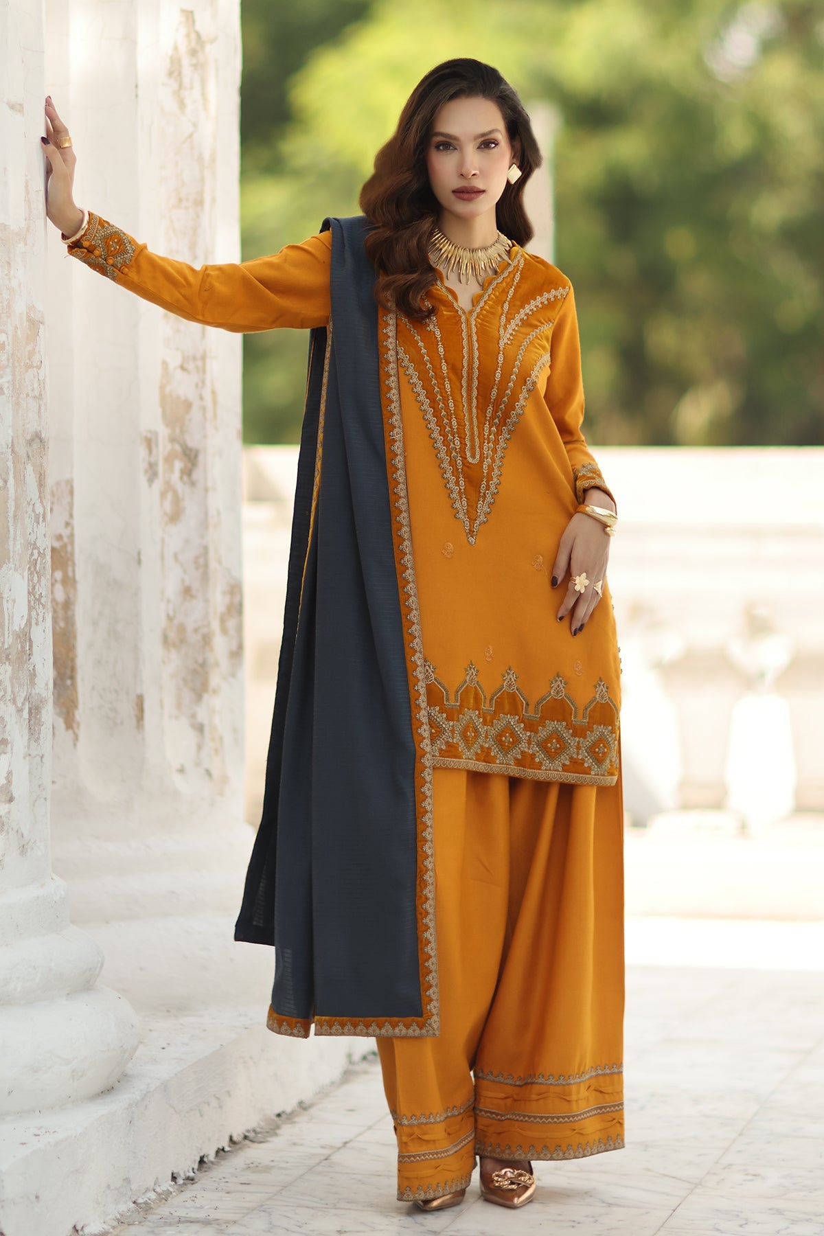 CSW5-08 | SIGNATURE VOL 1 WINTER 2025 | CHARIZMA