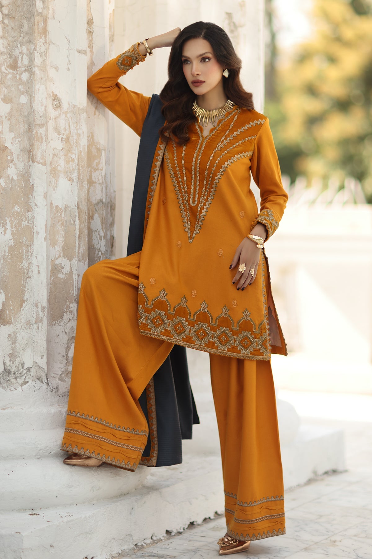 CSW5-08 | SIGNATURE VOL 1 WINTER 2025 | CHARIZMA