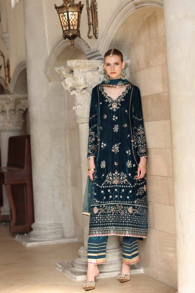 Andaleeb | HANDCRAFTED VELVET '25 | NOOR BY SADIA ASAD