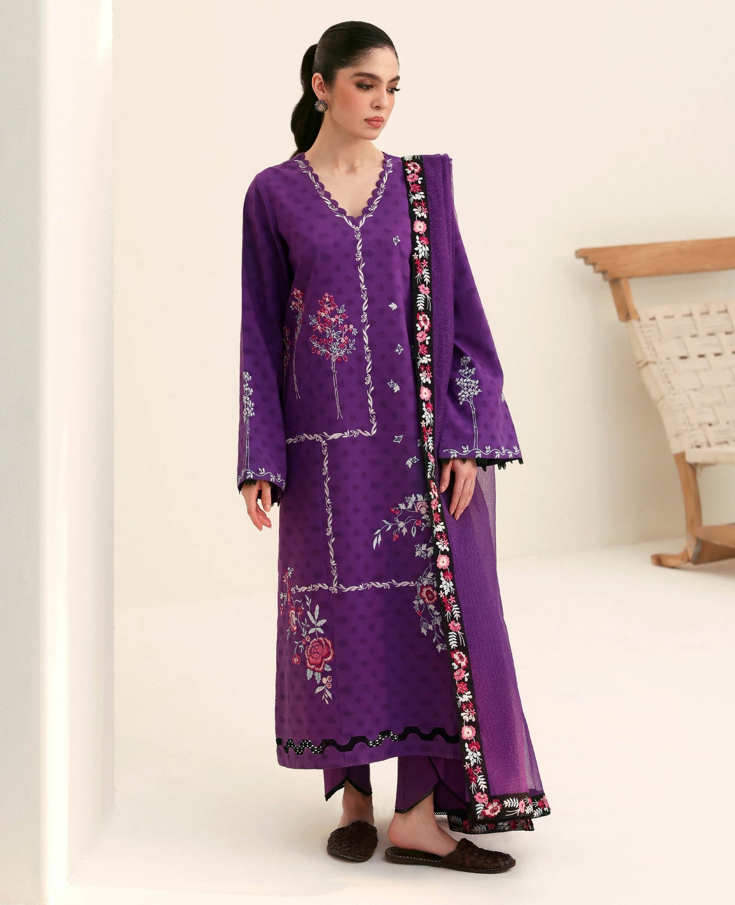 Violette | BASICS PRE FALL 2025 | REPUBLIC WOMENSWEAR