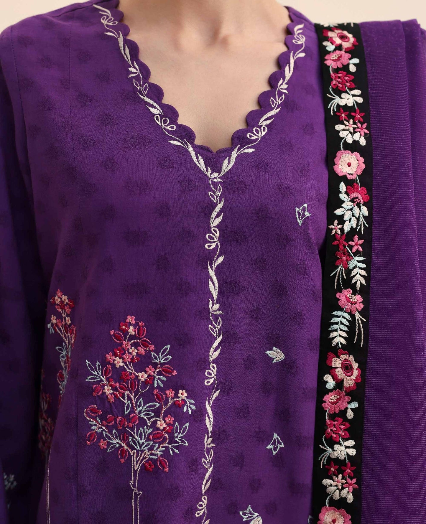 Violette | BASICS PRE FALL 2025 | REPUBLIC WOMENSWEAR