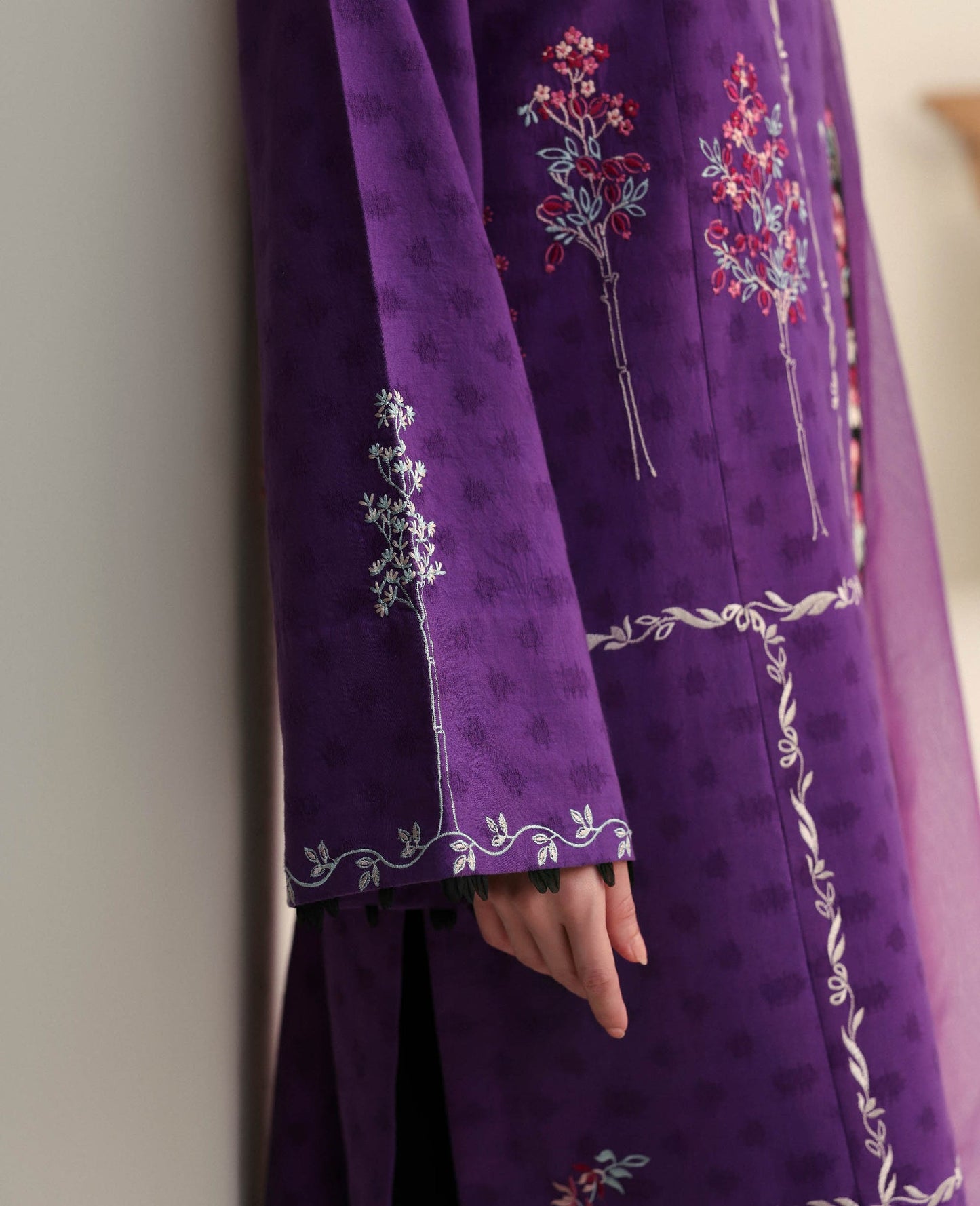 Violette | BASICS PRE FALL 2025 | REPUBLIC WOMENSWEAR