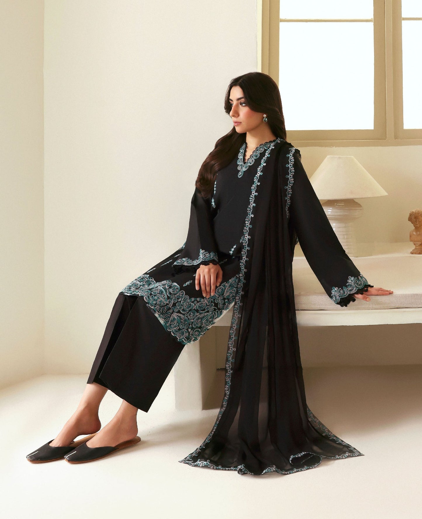 Noire | BASICS PRE FALL 2025 | REPUBLIC WOMENSWEAR