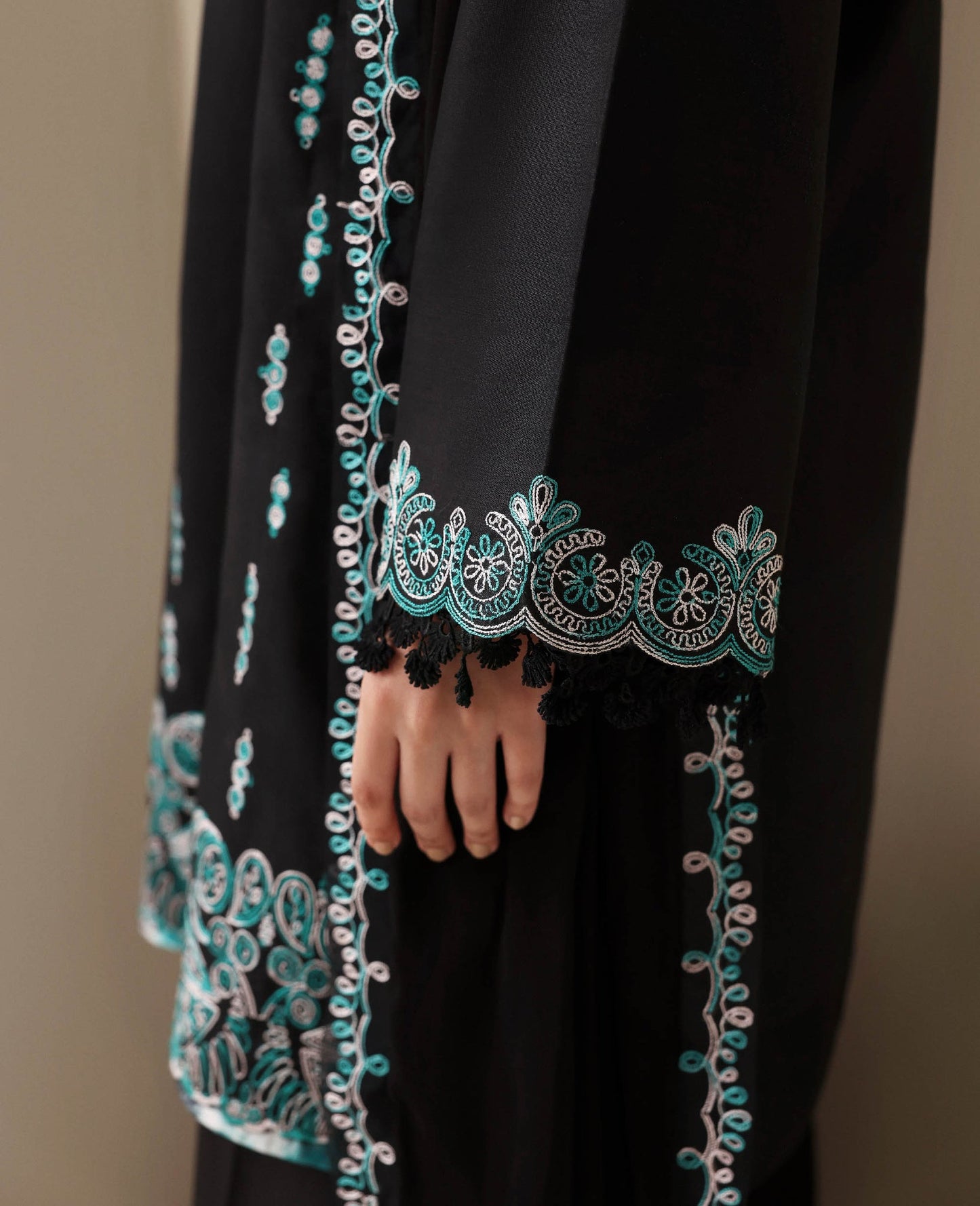 Noire | BASICS PRE FALL 2025 | REPUBLIC WOMENSWEAR