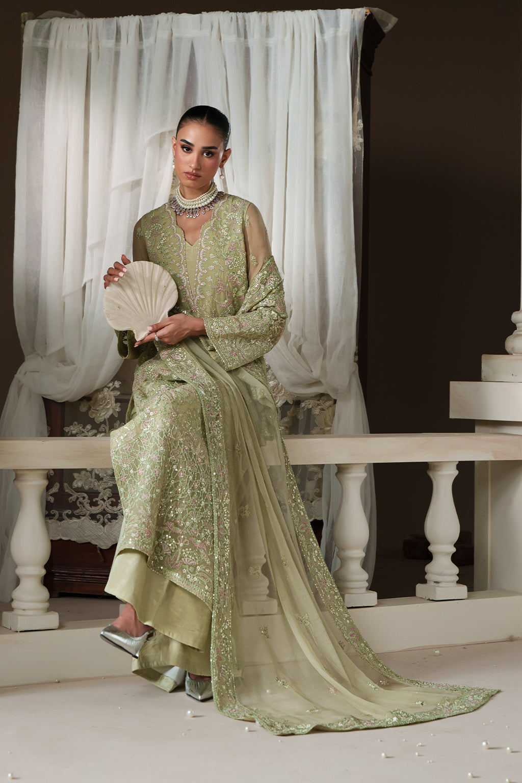MODERN BELLE | MODERN HEIRLOOM | EMAAN ADEEL