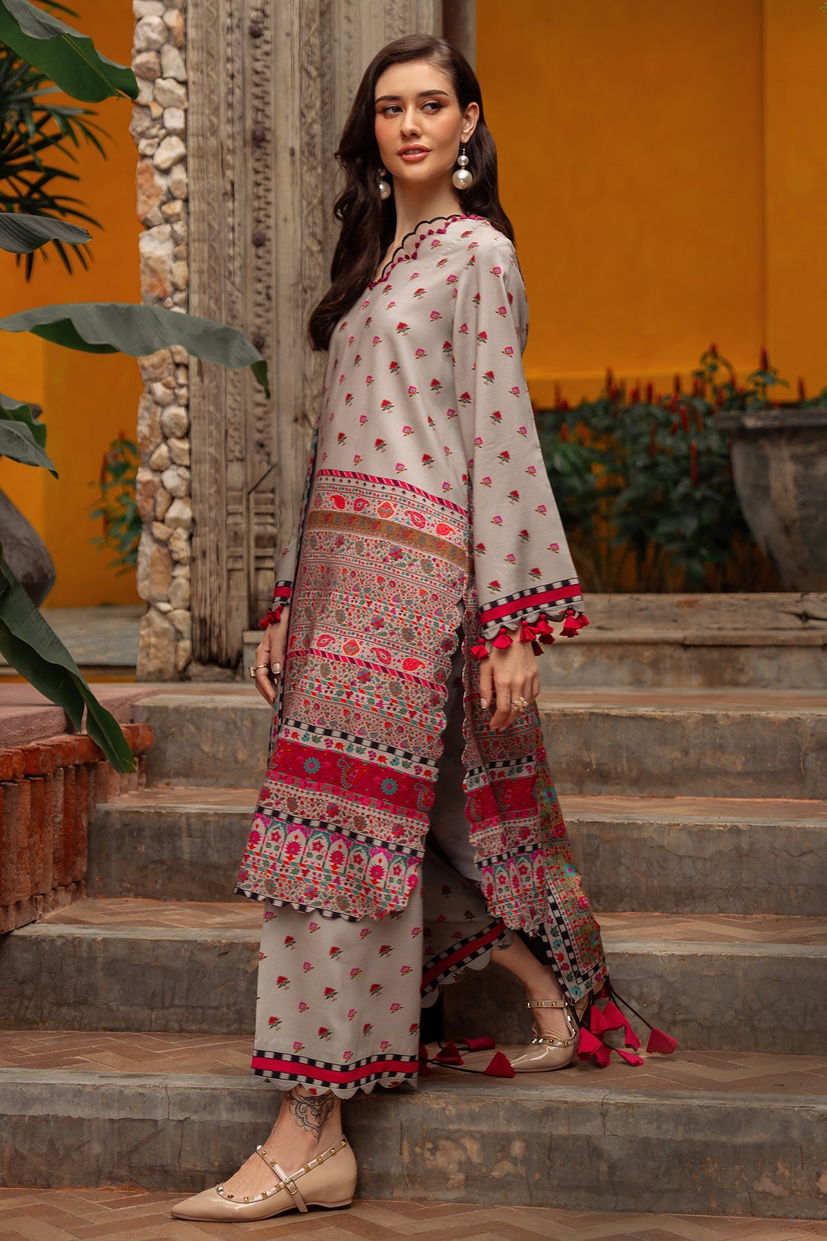 CPW5-01 | C PRINT V1 WINTER 2025 | CHARIZMA