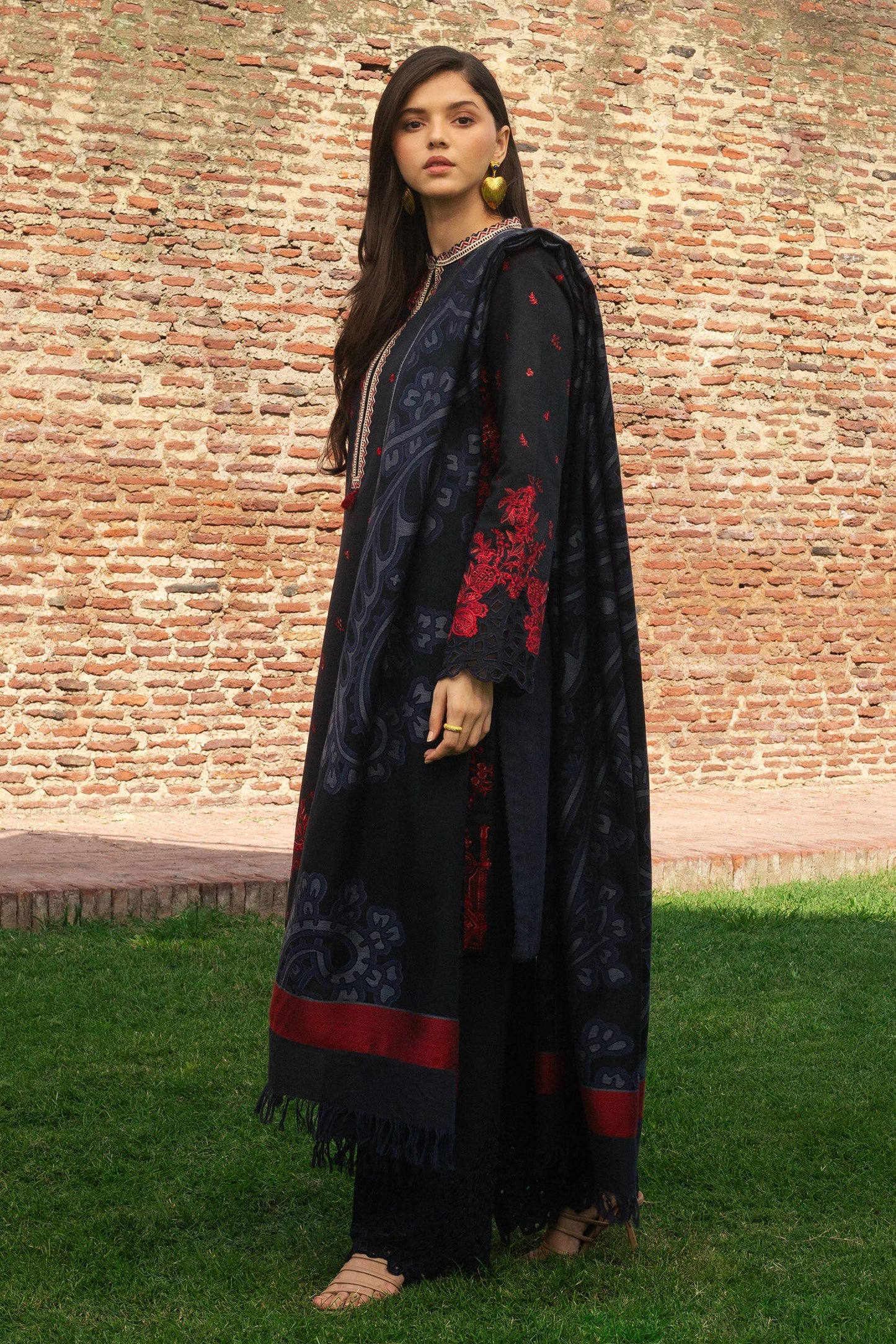 DARYA-D2 | WINTER UNSTITCHED 2024 | ZARA SHAHJAHAN