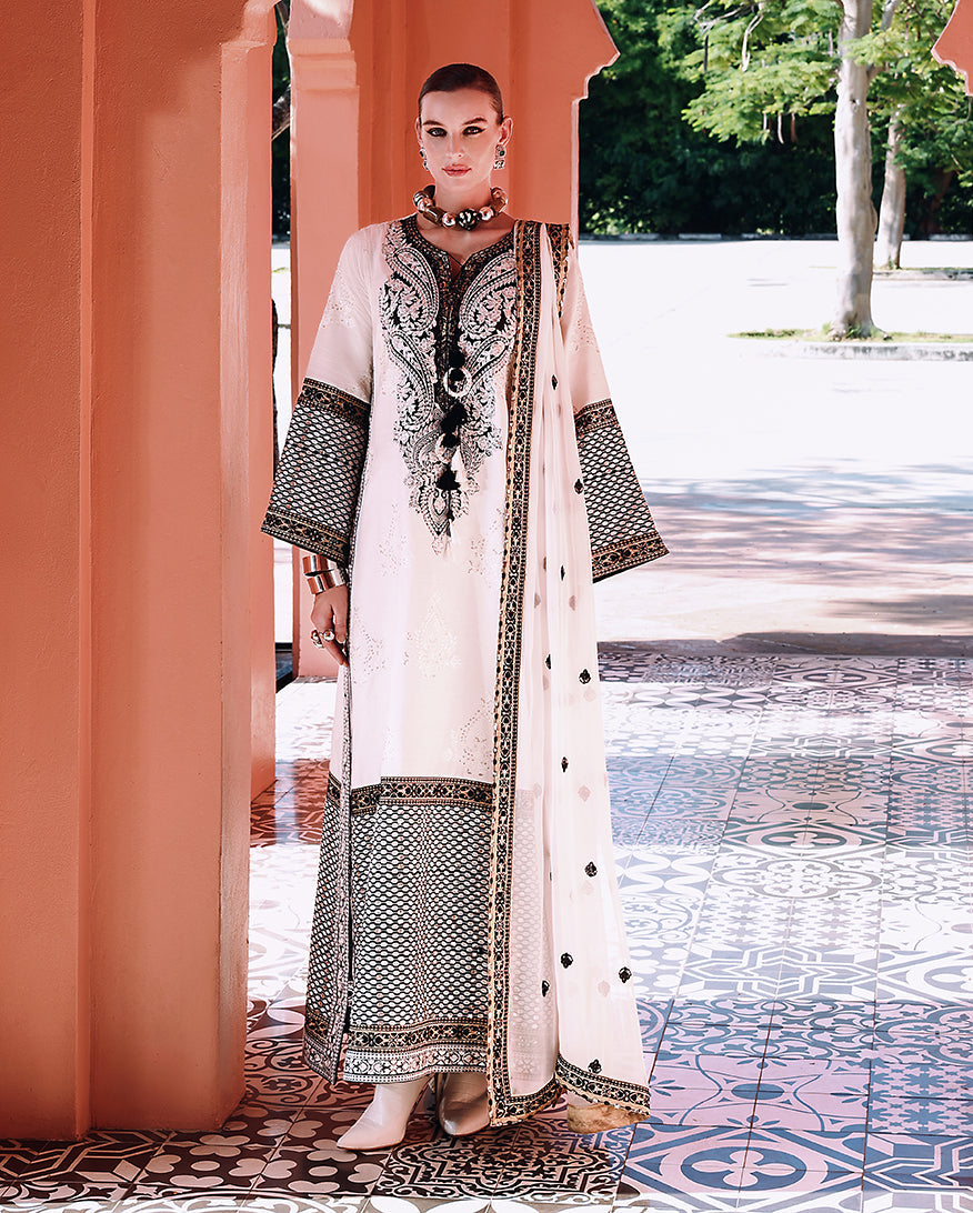 Gillian | NUVERA UNSTITCHED RAW SILK | MUSHQ