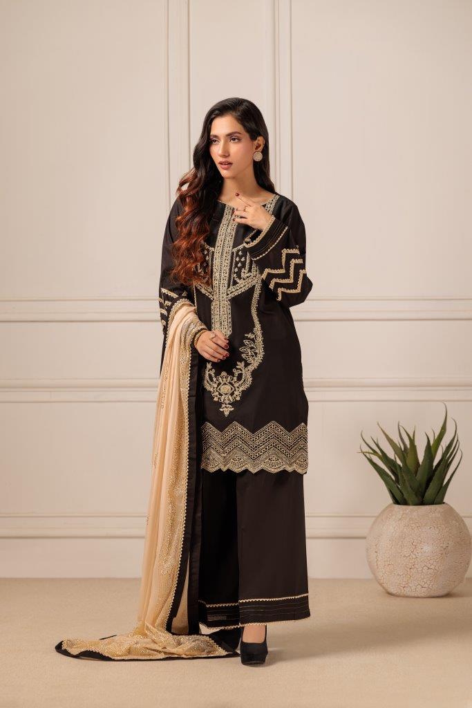 BLACK-CAMBRIC-3 PC || KAAMDANI COLLECTION '23 || BONANZA SATRANGI in UK USA UAE online kapraye.com