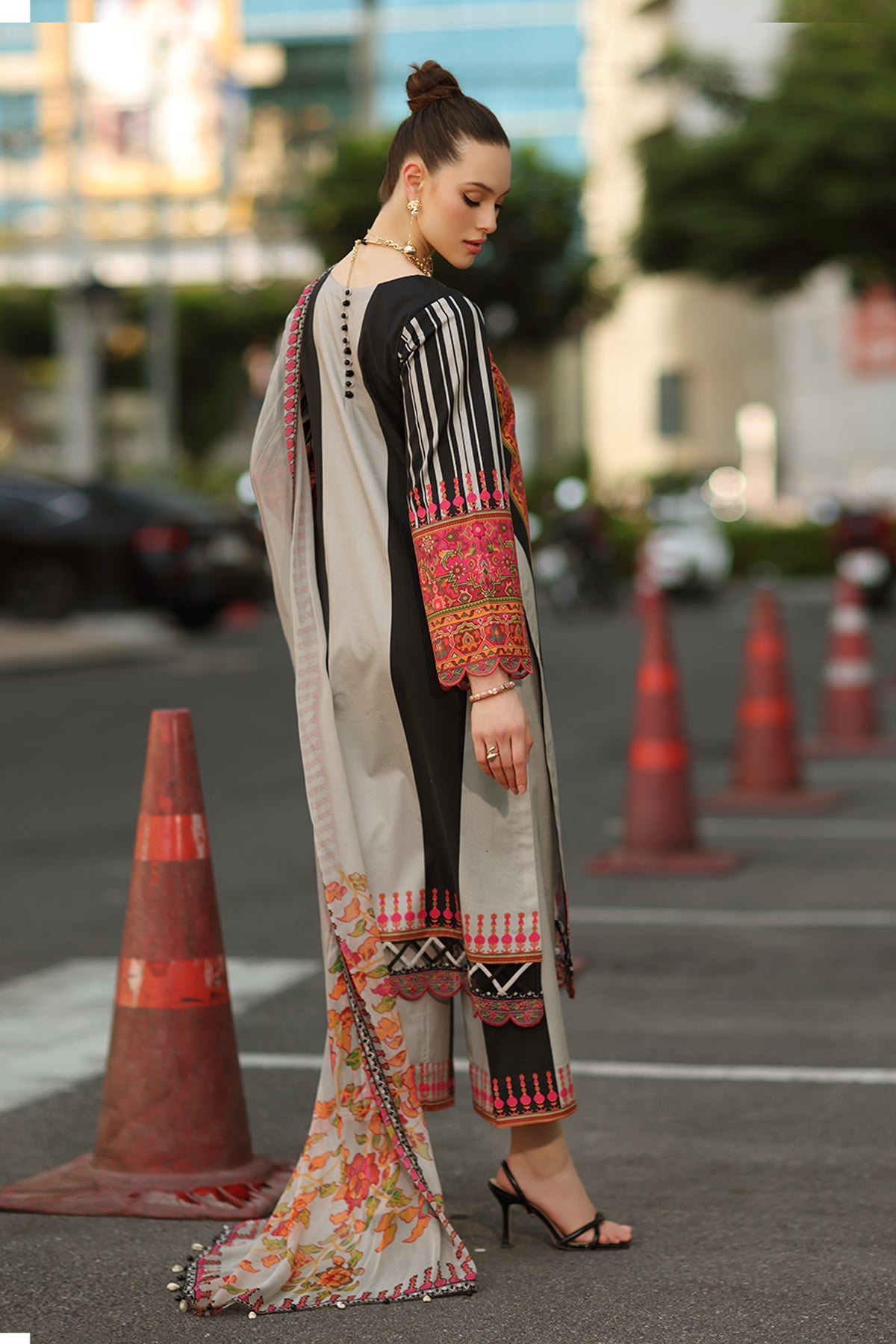 AG6-06 | AGHAZ E NOU 2026 Vol 1 | CHARIZMA