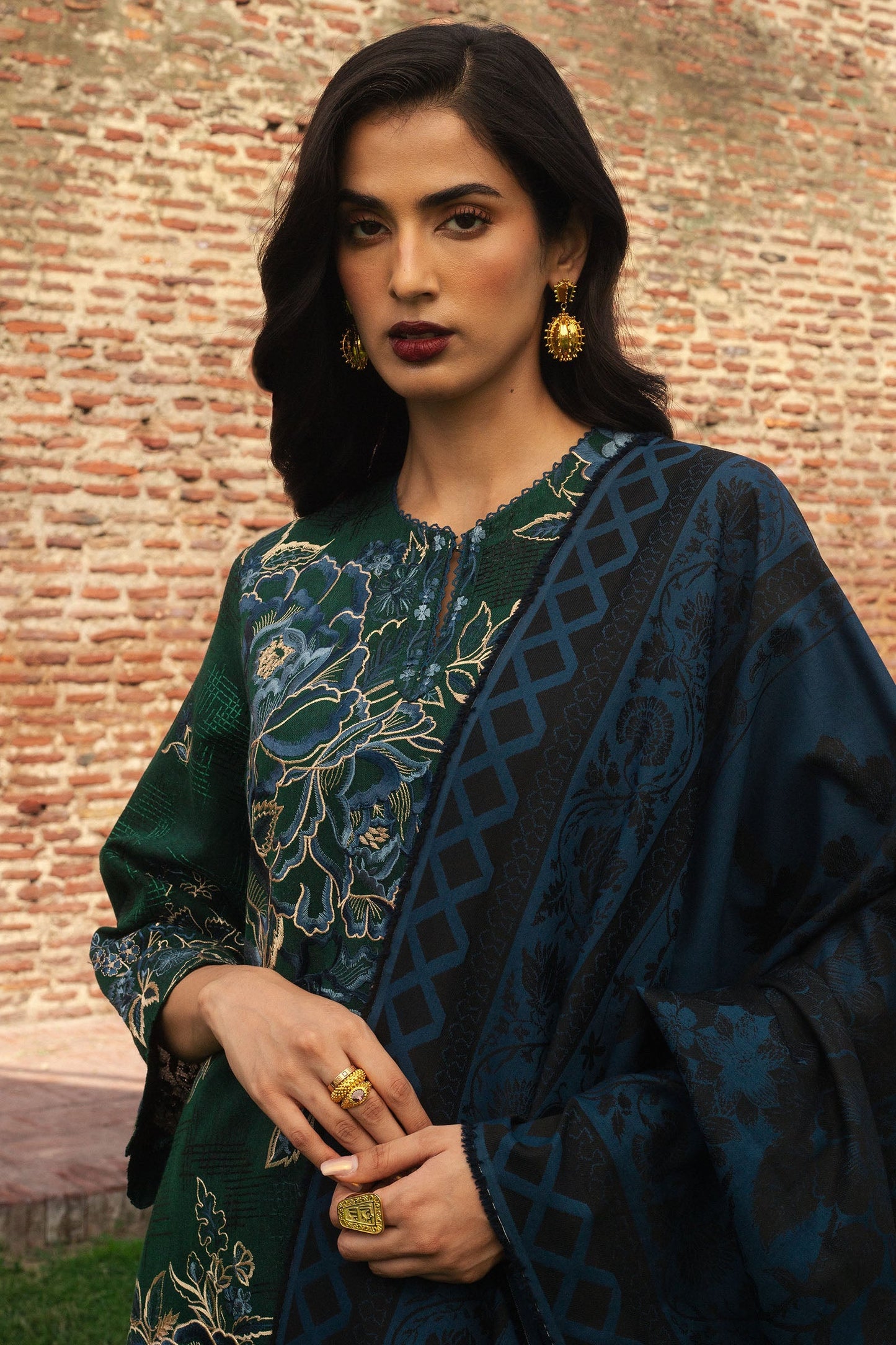 MINA-D7 | WINTER UNSTITCHED 2024 | ZARA SHAHJAHAN