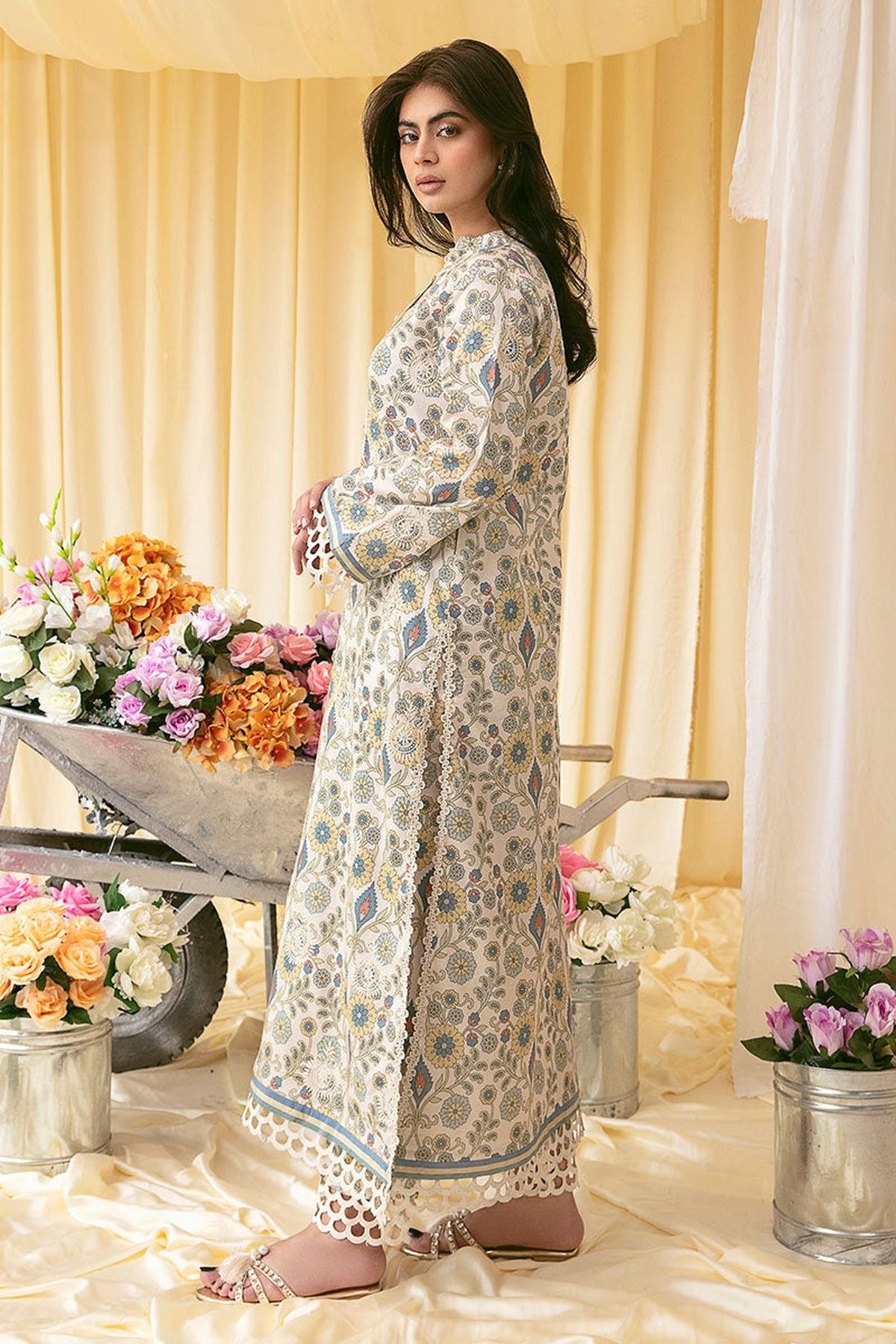 JASMINE DAWN || WISTERIA '24 || Mushq in UK USA UAE online kapraye.com