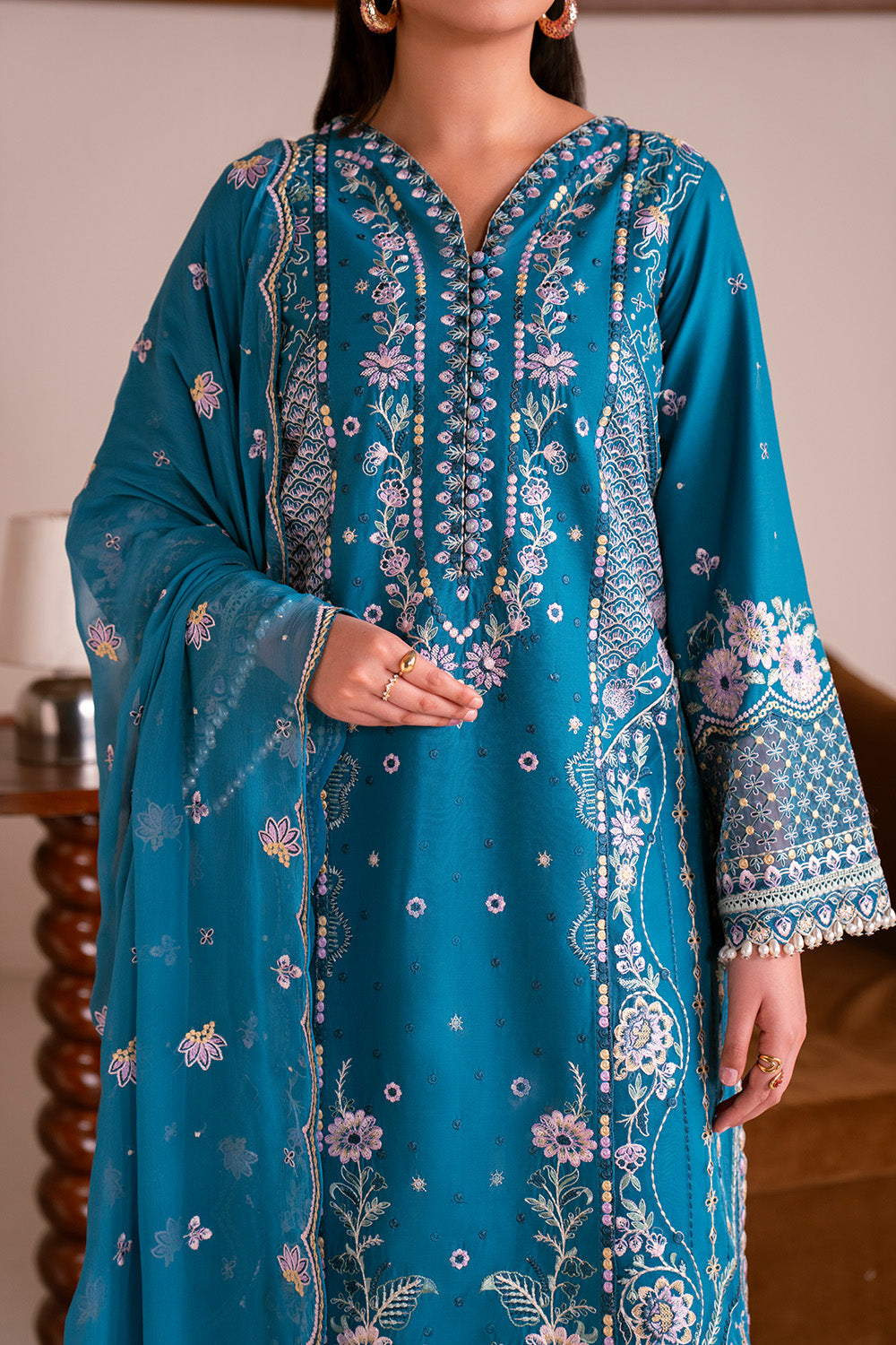 AMÉLIE - MSU0676 | BLOOM POISE EDIT 01 | MARYUM N MARIA