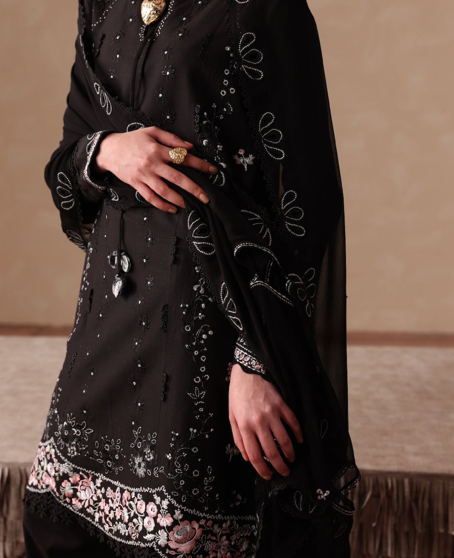 Nera | basics-vol-1-26 | republicwomenswear