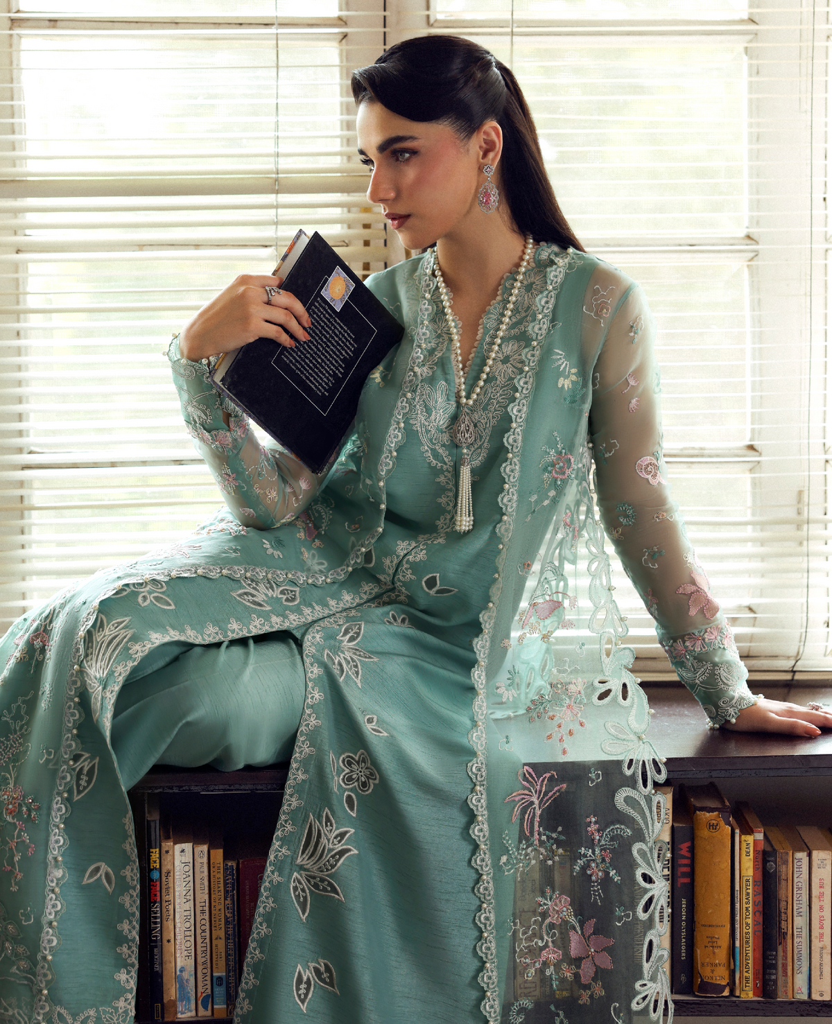 Dawn Dew | PREMIUM PRET 26 | REPUBLIC WOMENSWEAR