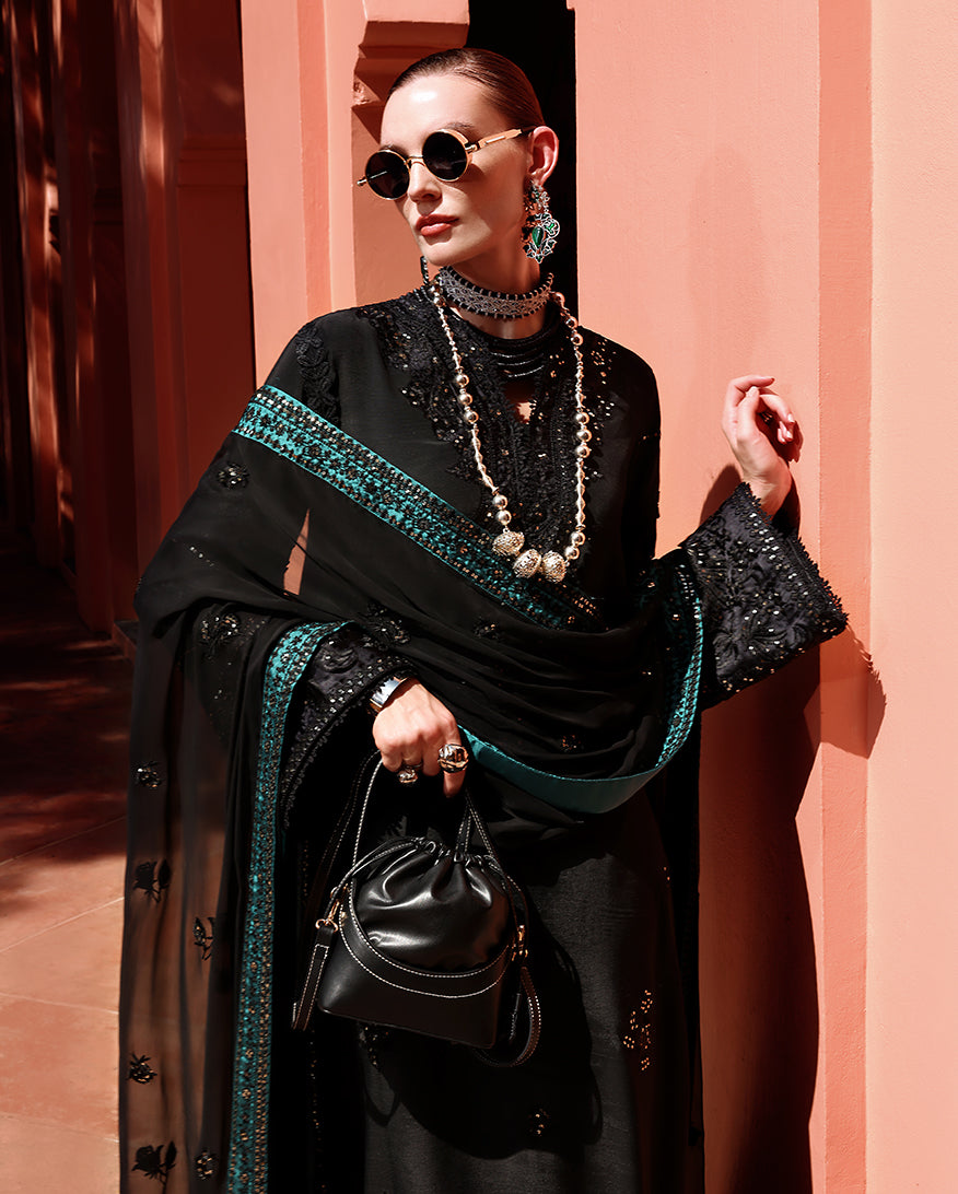 Raveena | NUVERA UNSTITCHED RAW SILK | MUSHQ