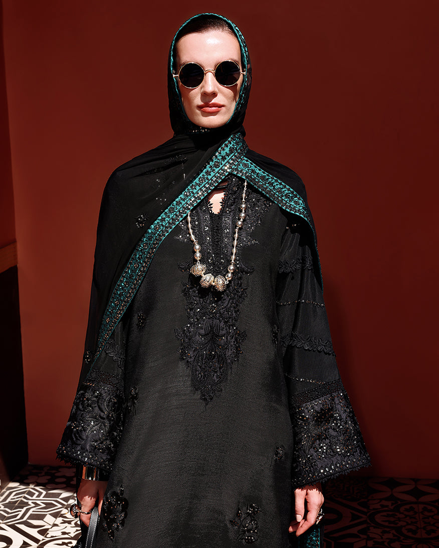 Raveena | NUVERA UNSTITCHED RAW SILK | MUSHQ