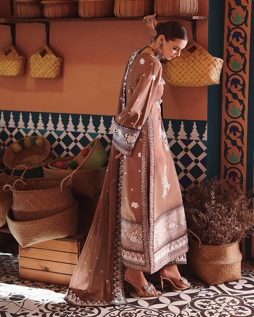 Sally | NUVERA UNSTITCHED RAW SILK | MUSHQ