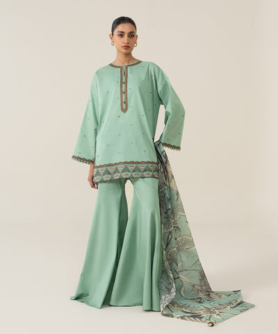 3 PIECE - EMBROIDERED TEXTURED LAWN SUIT | SIGNATURE LAWN VOL 4 | SAPPHIRE in UK USA UAE online kapraye.com