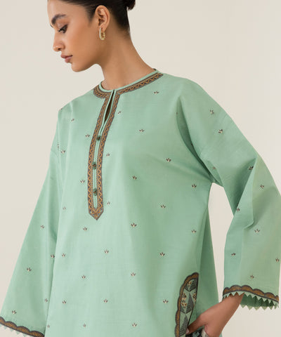 3 PIECE - EMBROIDERED TEXTURED LAWN SUIT | SIGNATURE LAWN VOL 4 | SAPPHIRE in UK USA UAE online kapraye.com