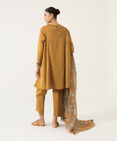 3 PIECE - EMBROIDERED TEXTURED LAWN SUIT | SIGNATURE LAWN VOL 4 | SAPPHIRE in UK USA UAE online kapraye.com