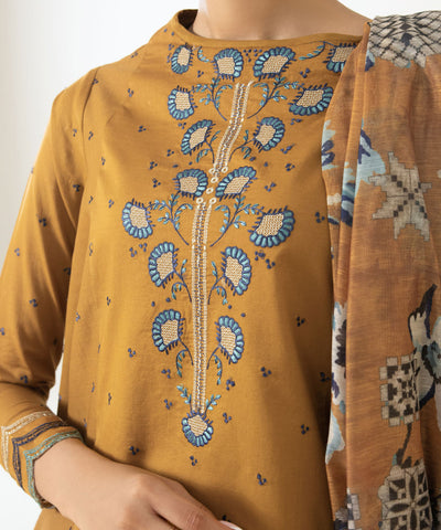 3 PIECE - EMBROIDERED TEXTURED LAWN SUIT | SIGNATURE LAWN VOL 4 | SAPPHIRE in UK USA UAE online kapraye.com