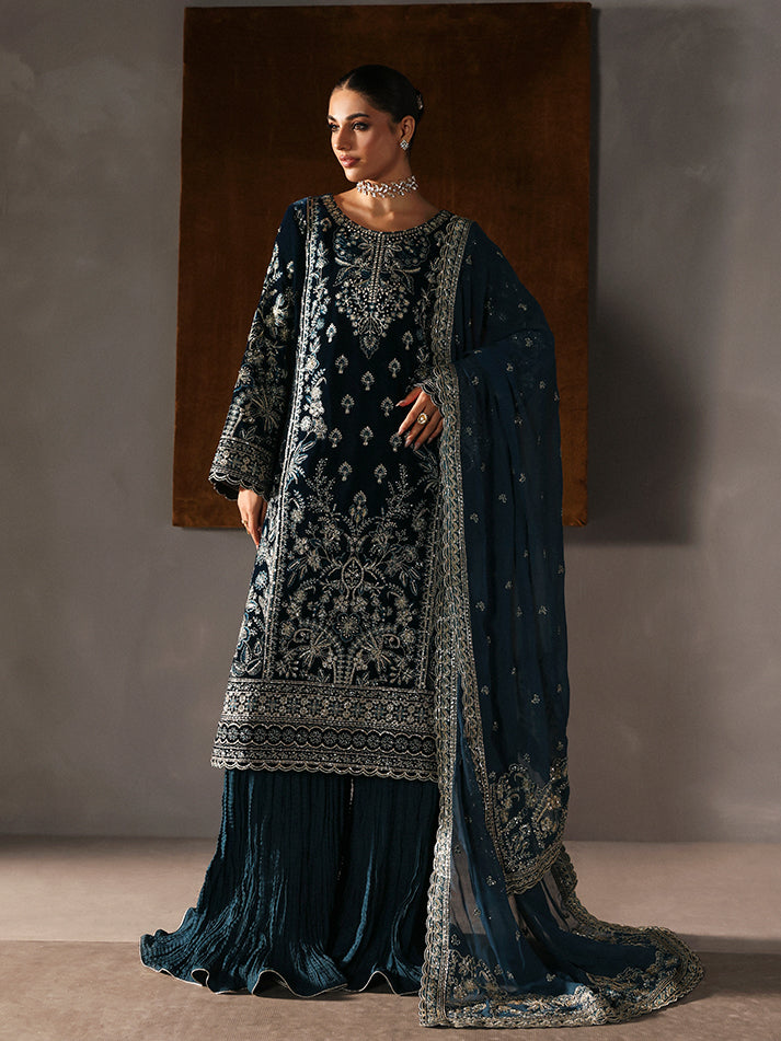MORENA | MARAIS UNSTITCHED VELVETS FORMALS | GULAAL
