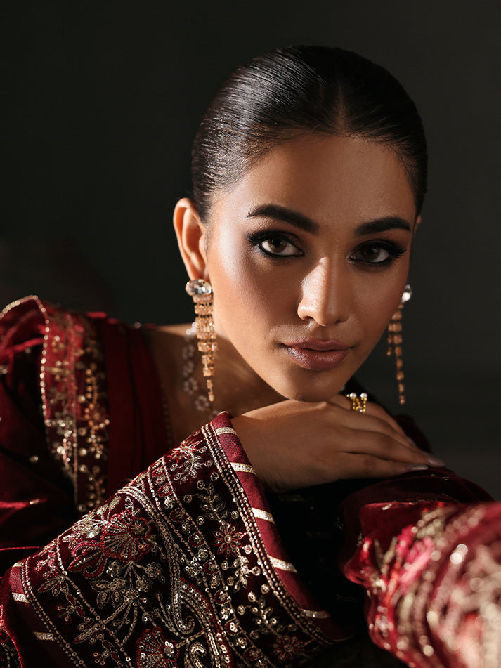 VELA | MARAIS UNSTITCHED VELVETS FORMALS | GULAAL