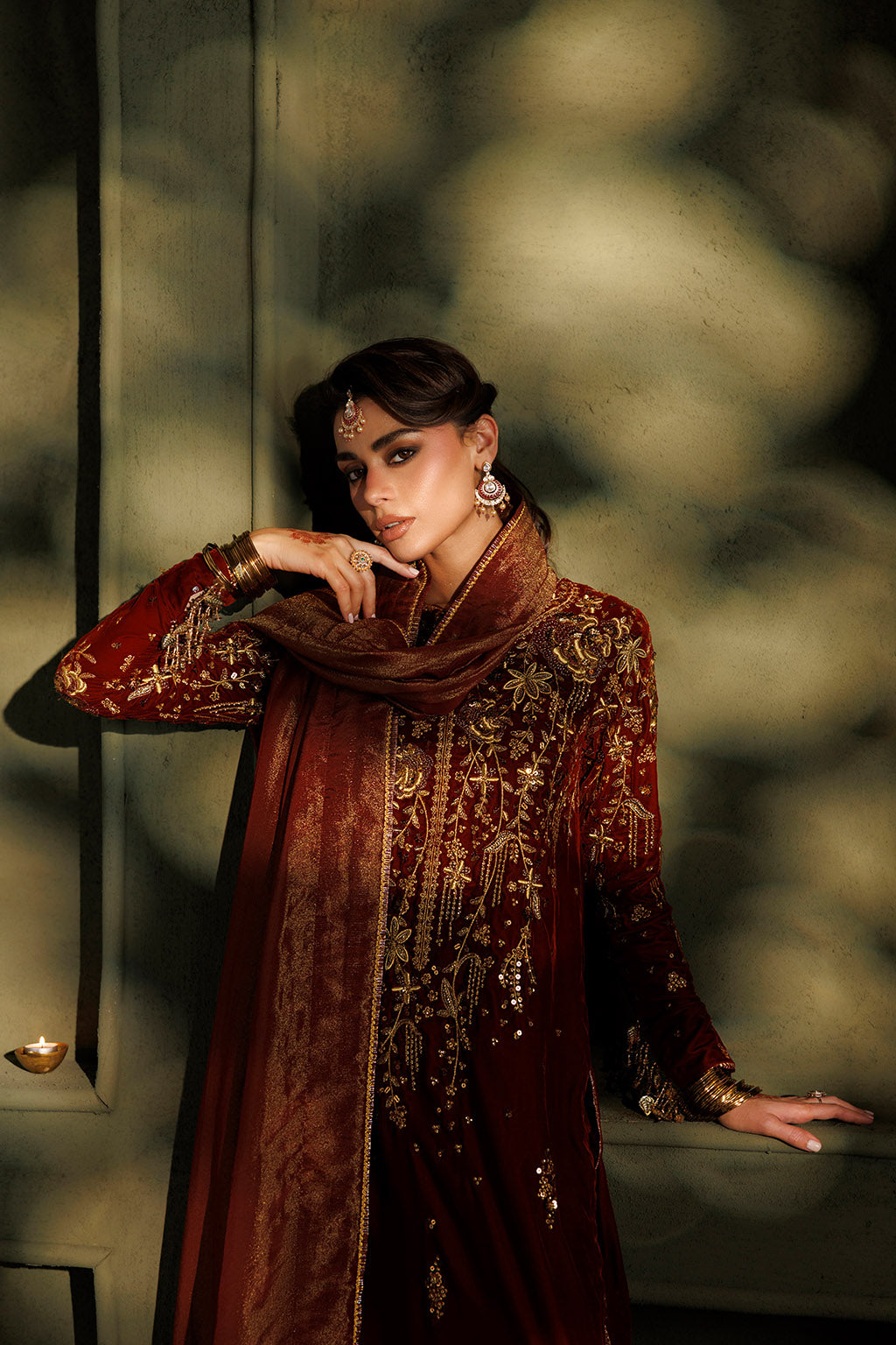 IV-89 Embroidered Velvet | VELVET 26 | IZNIK