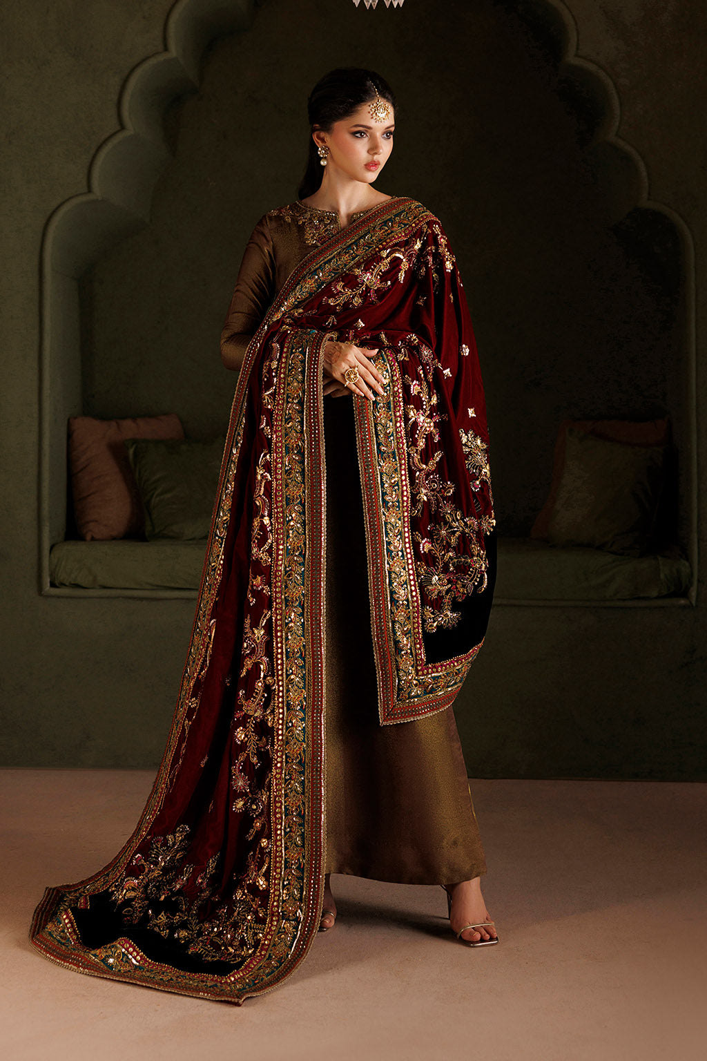 IV-83 Dyed Cosmos Silk | VELVET 26 | IZNIK