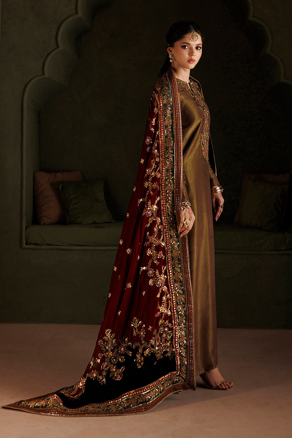 IV-83 Dyed Cosmos Silk | VELVET 26 | IZNIK