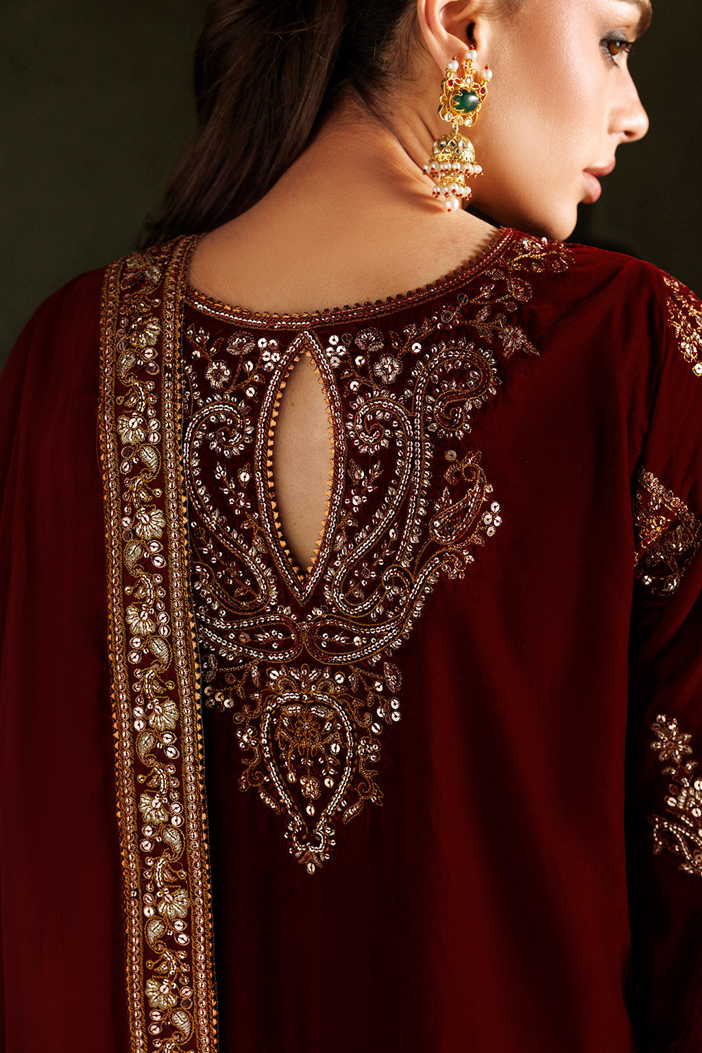 IV-86 Embroidered Velvet | VELVET 26 | IZNIK