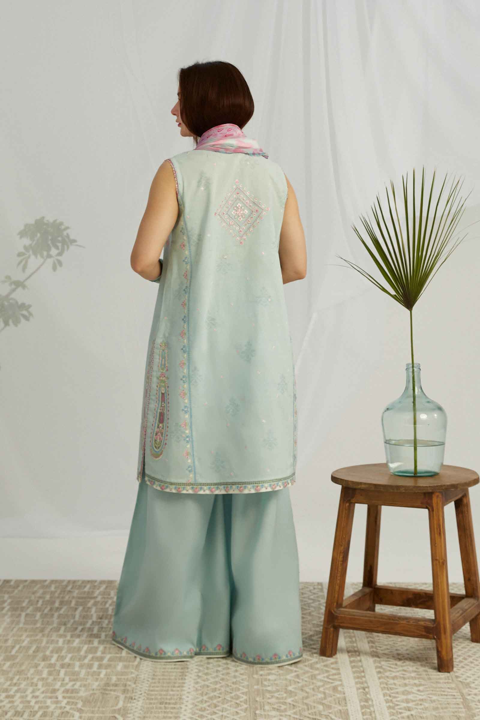 ZCE23-8B || COCO Lawn Volume II 2023 || ZARA SHAHJAHAN in UK USA UAE online kapraye.com