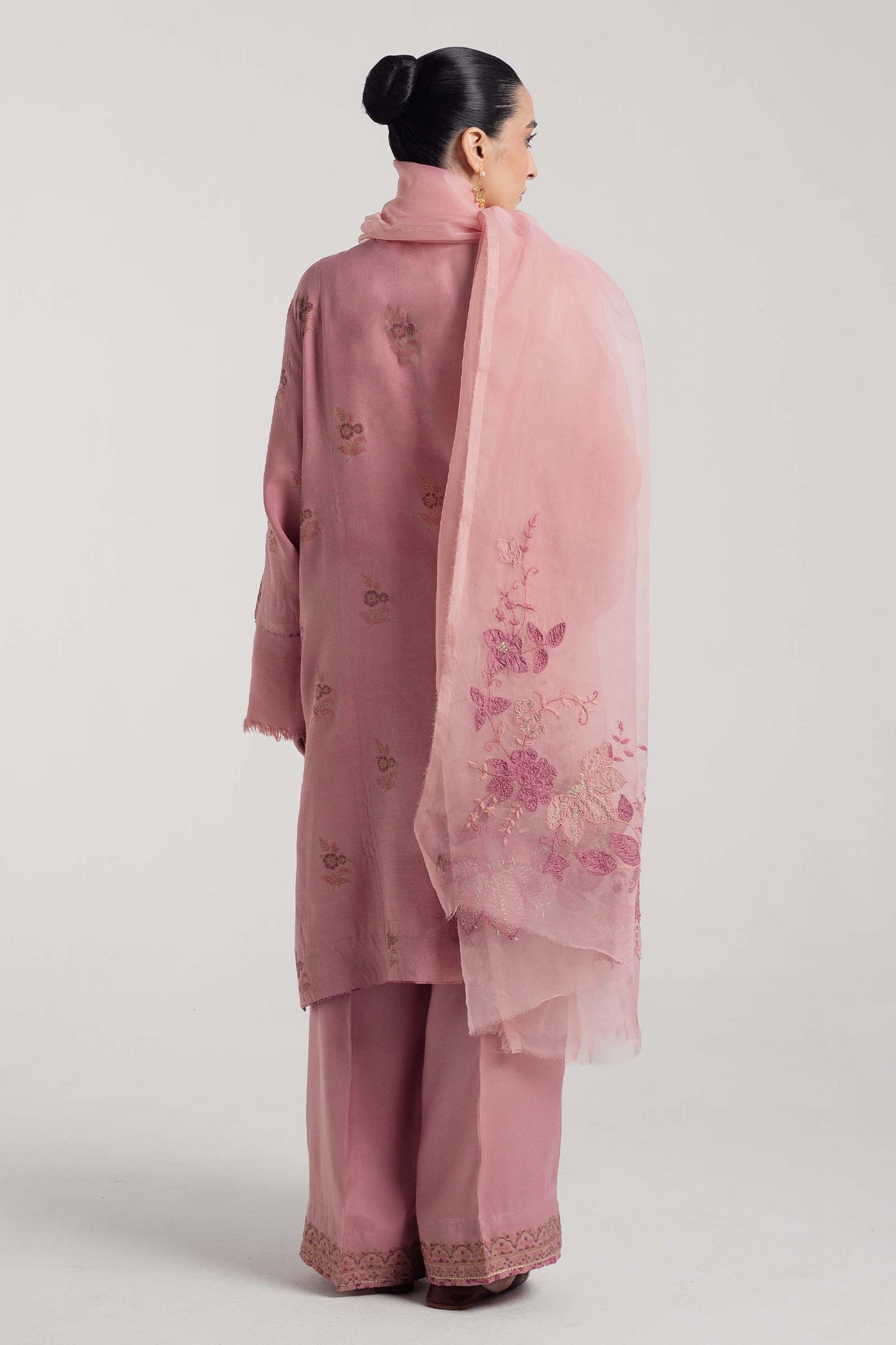 ZHC-050 | HAND CRAFTED | ZARA SHAHJAHAN