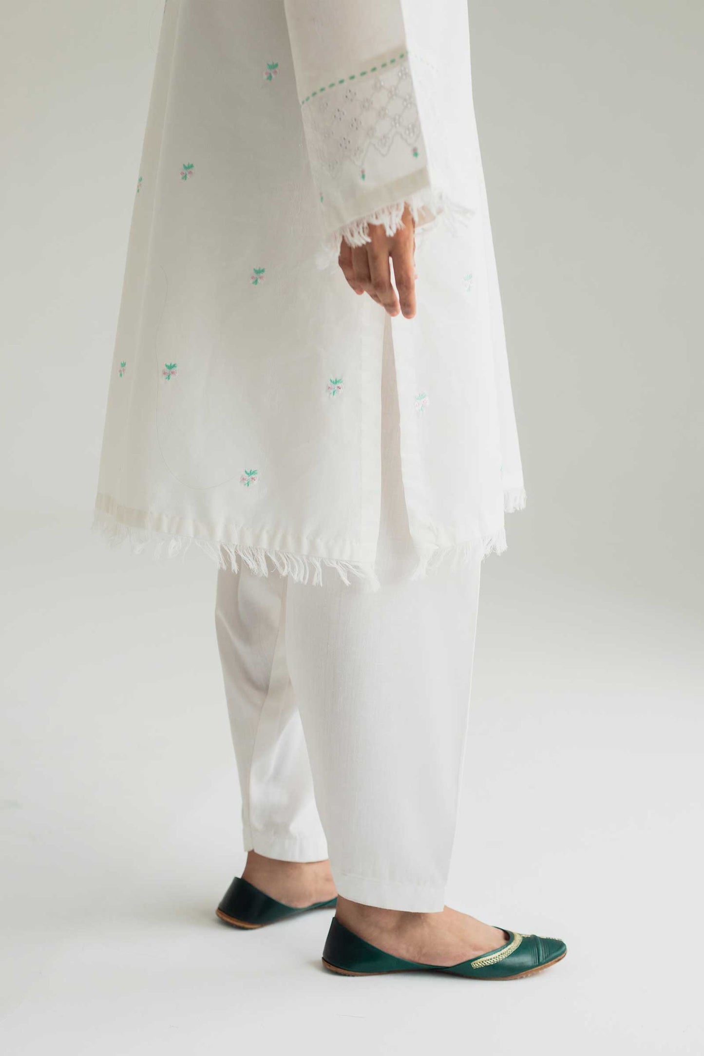 ZKT-1250 || August Basics 2023 || ZARA SHAHJAHAN in UK USA UAE online kapraye.com