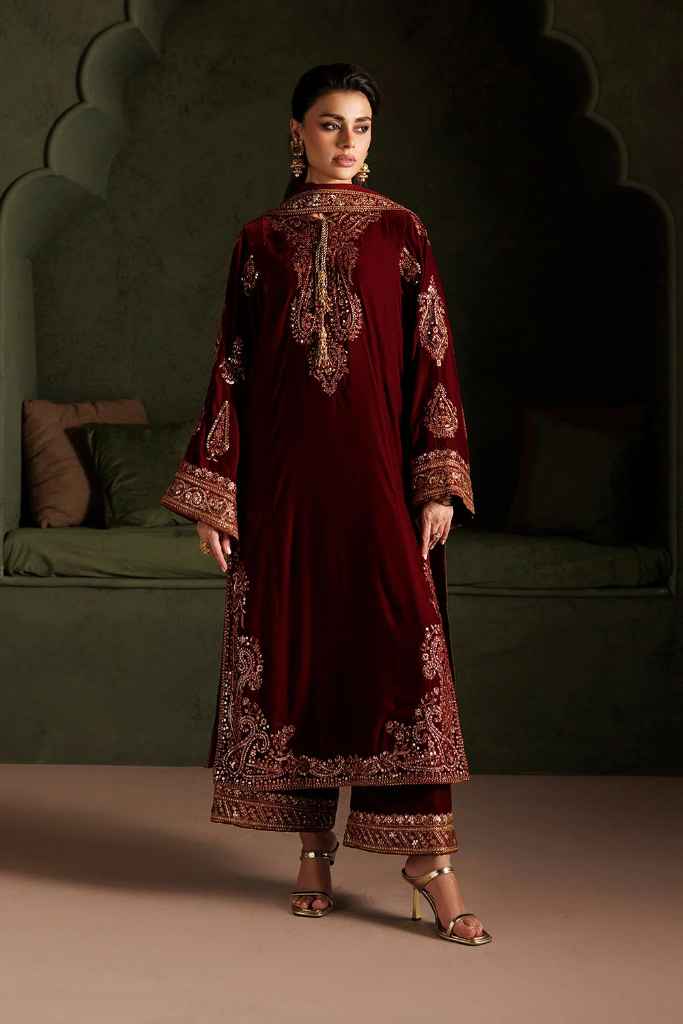 IV-86 Embroidered Velvet | VELVET 26 | IZNIK