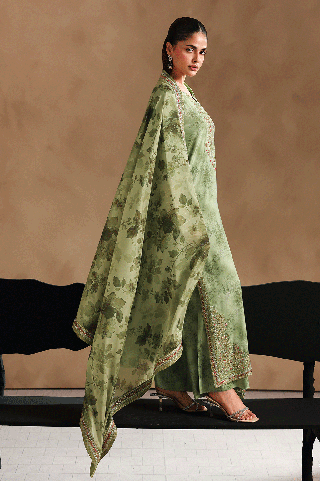 RS-201 | NAQSH RAWSILK | RAMSHA