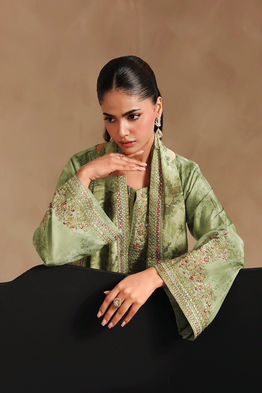 RS-201 | NAQSH RAWSILK | RAMSHA