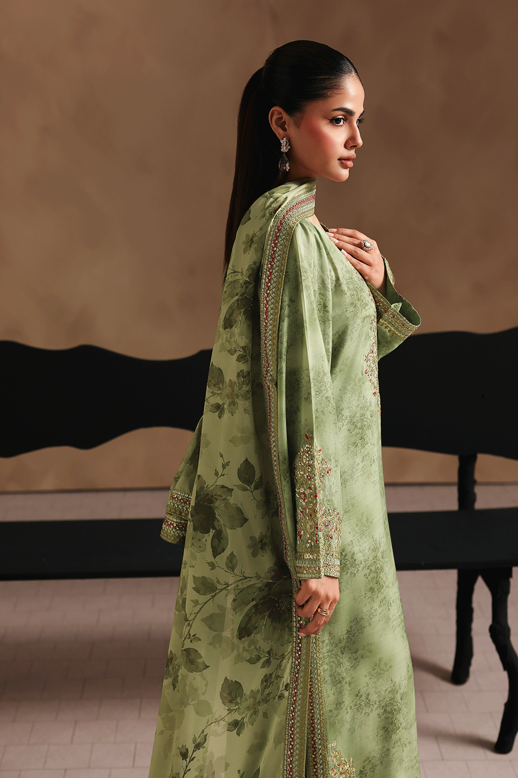 RS-201 | NAQSH RAWSILK | RAMSHA