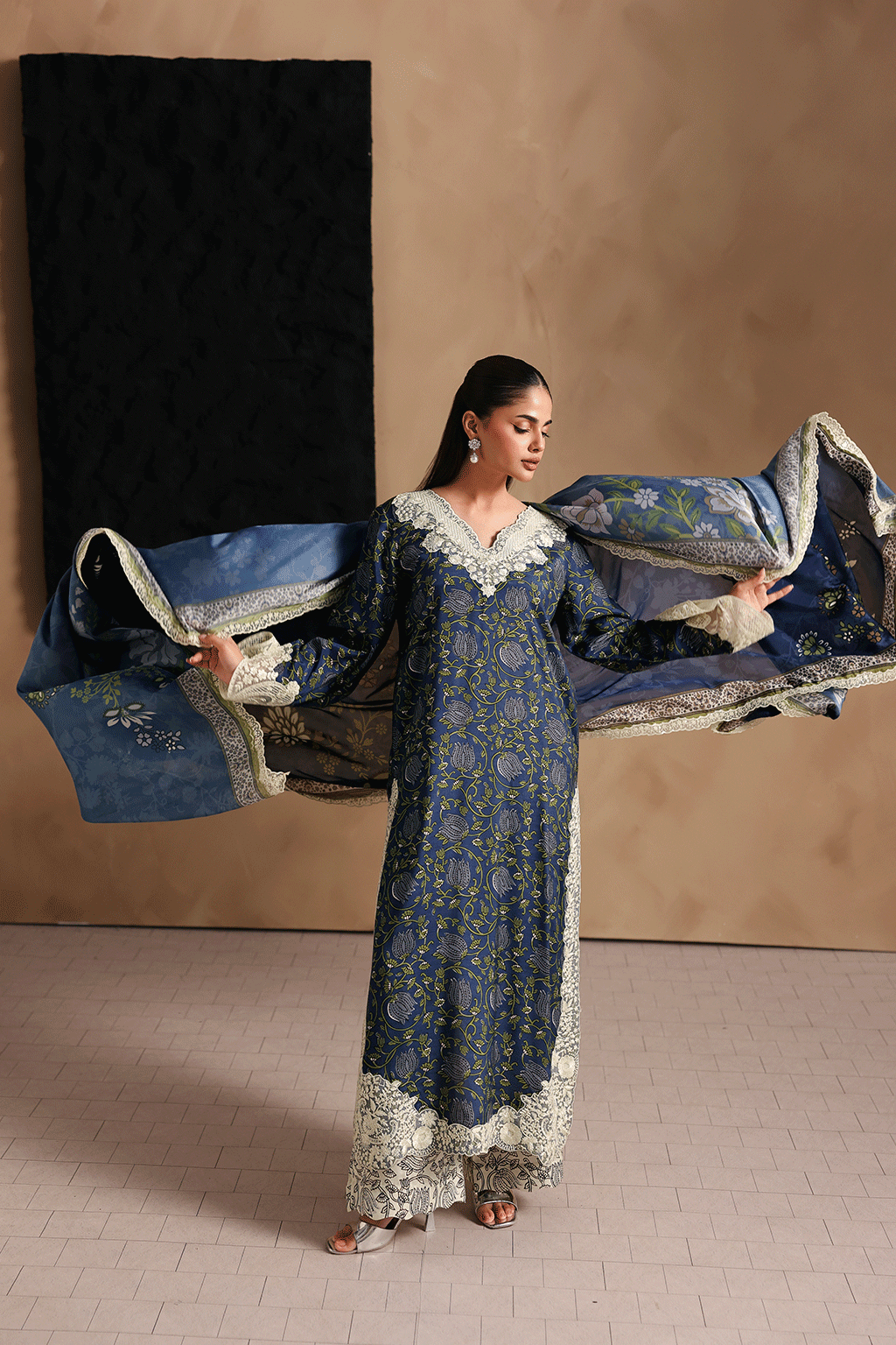 RS-204 | NAQSH RAWSILK | RAMSHA