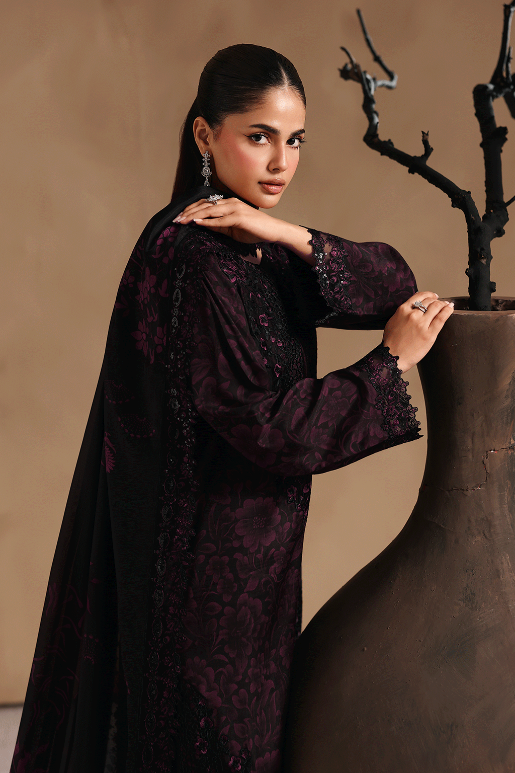 RS-202 | NAQSH RAWSILK | RAMSHA