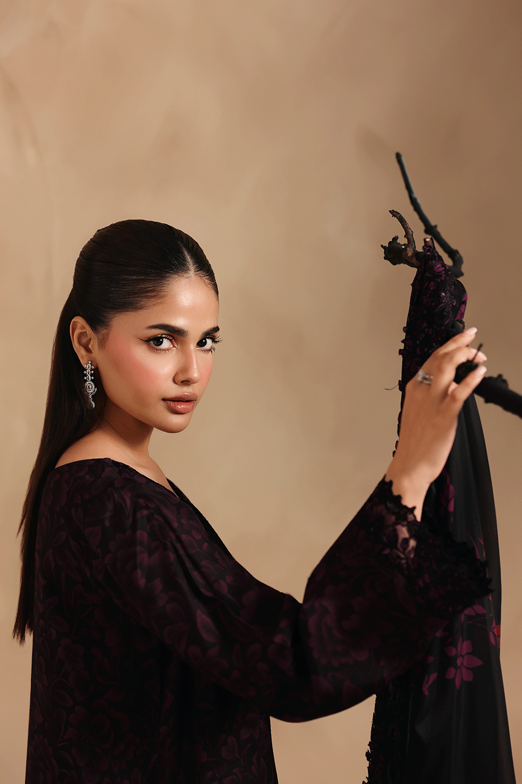 RS-202 | NAQSH RAWSILK | RAMSHA