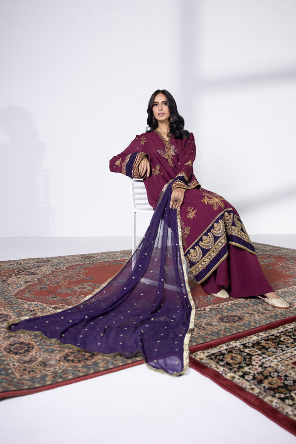 3 Piece - Embroidered Raw Silk Suit || SILK || SAPPHIRE in UK USA UAE online kapraye.com