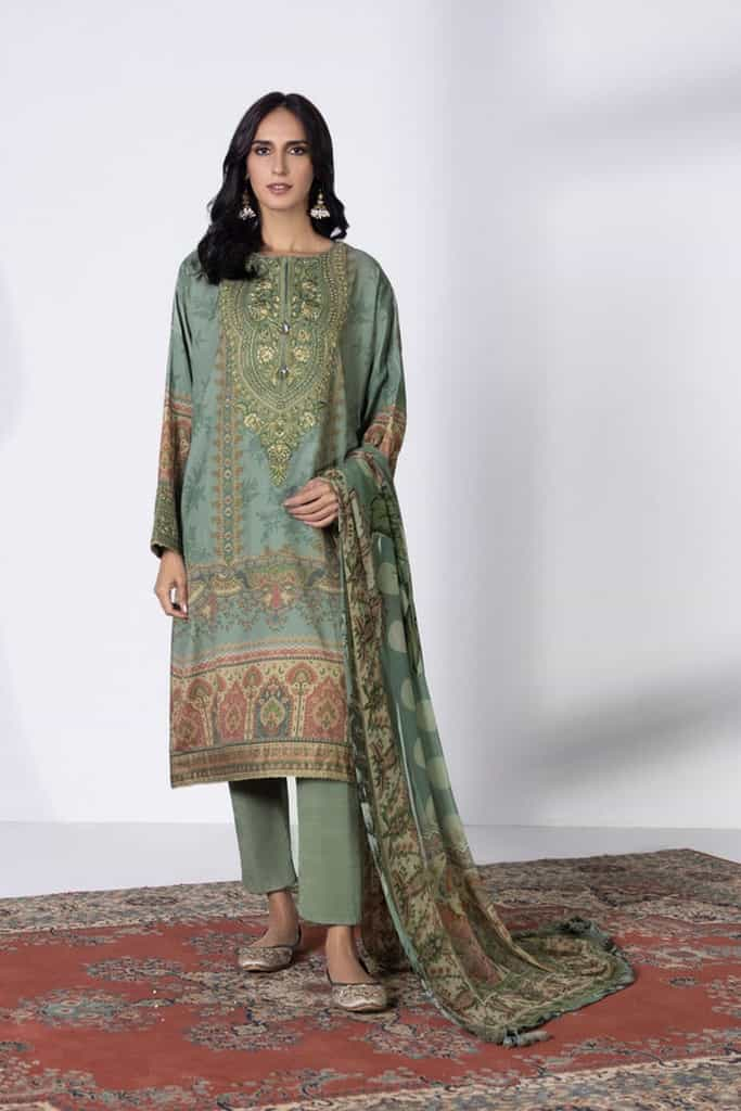 3 Piece - Embroidered Silk Suit || SILK || SAPPHIRE in UK USA UAE online kapraye.com