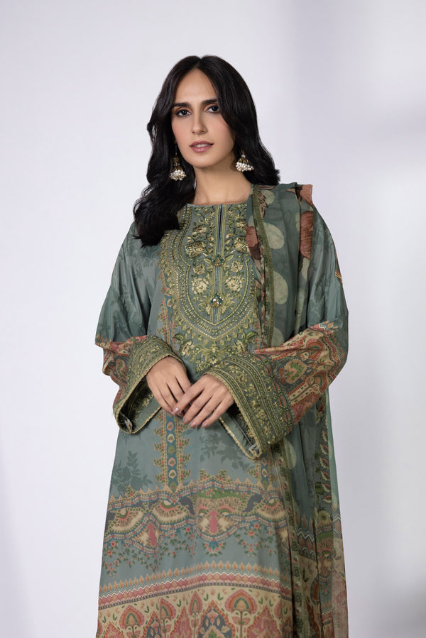 3 Piece - Embroidered Silk Suit || SILK || SAPPHIRE in UK USA UAE online kapraye.com